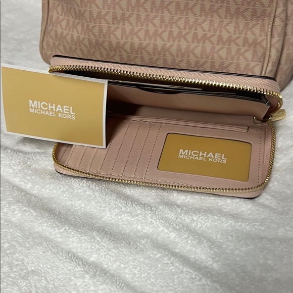 Michael Kors Beige Monogram Backpack and Wallet - Picture 6 of 7